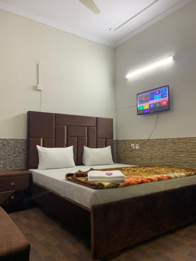 Eden Plus Executive Hotel Лахор Екстер'єр фото
