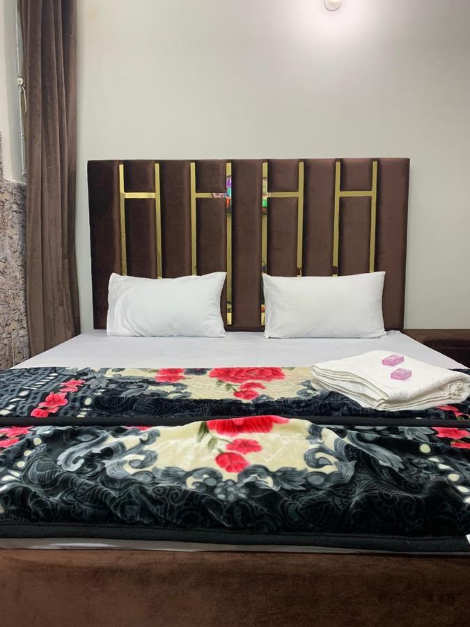 Eden Plus Executive Hotel Лахор Екстер'єр фото